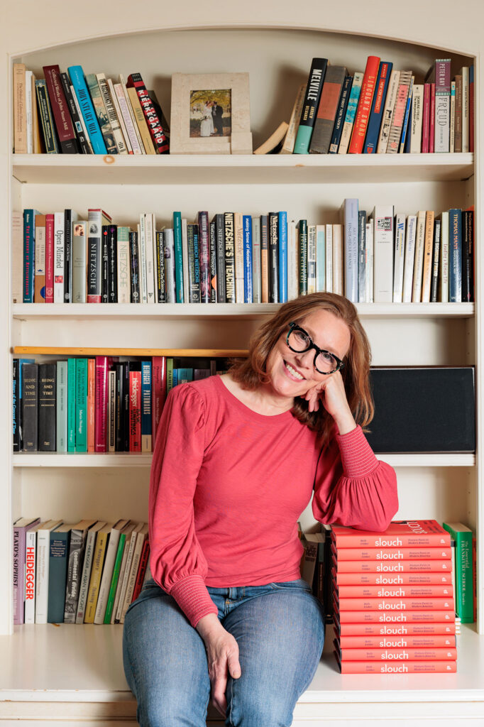 Beth Linker - Slouch: Posture Panic in Modern America